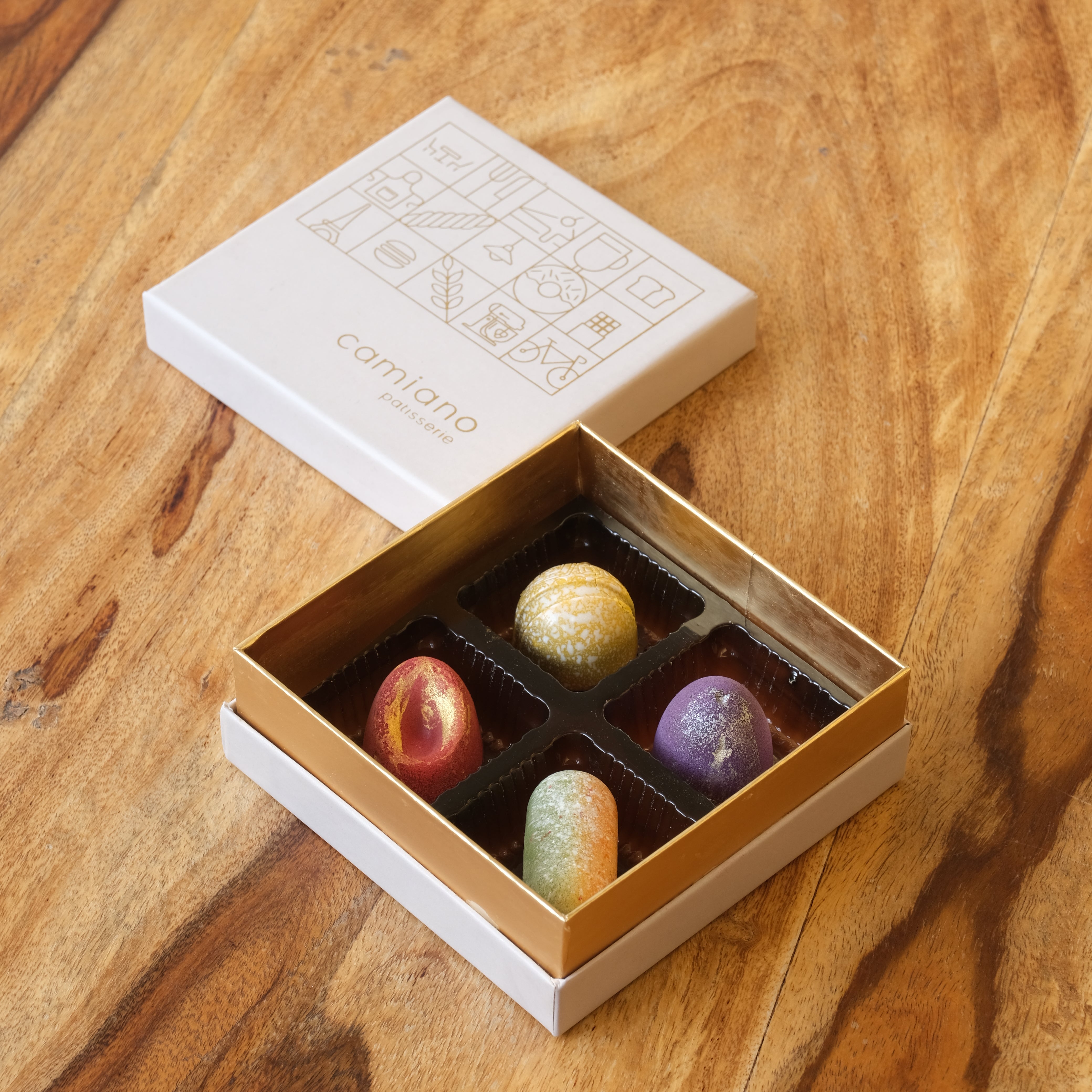 Box of 4 bonbons