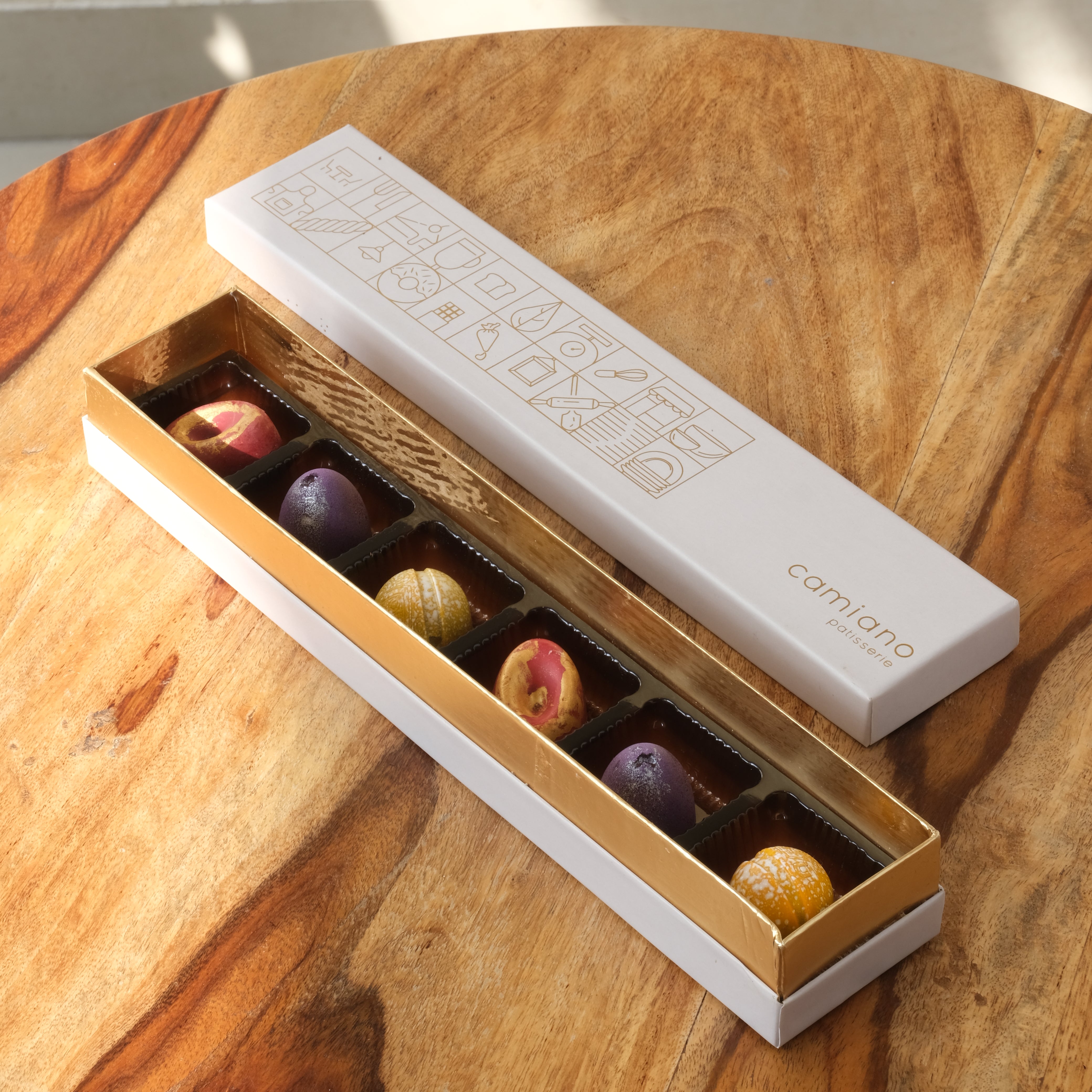 Box of 6 bonbons